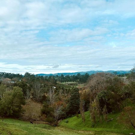 Thistle And Pine Cottage Farmstay Tauranga Exterior foto